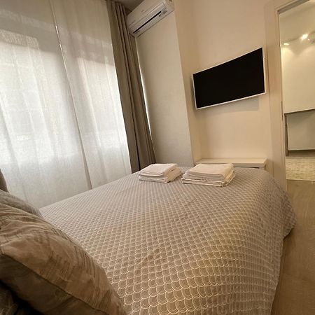 Bilocale San Giovanni Design Apartament Lägenhet Rom Exteriör bild