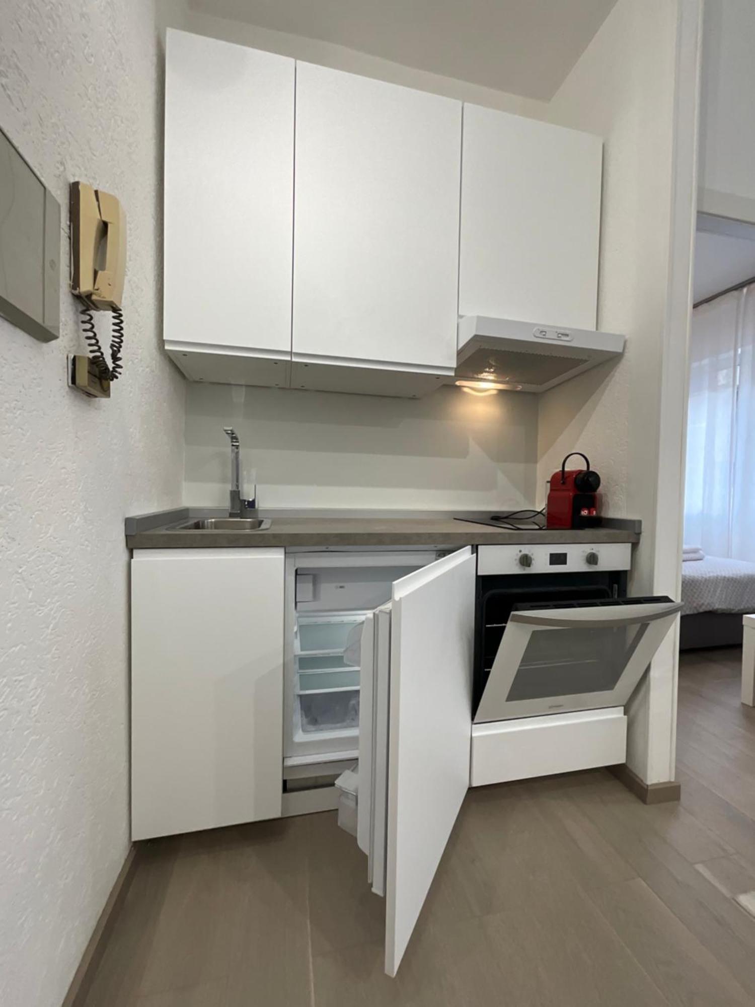 Bilocale San Giovanni Design Apartament Lägenhet Rom Exteriör bild